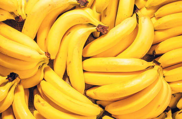 大量の黄色いバナナ