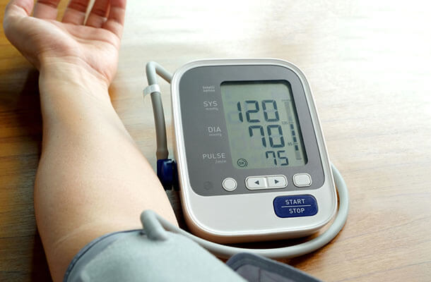 血圧を計測するイメージ